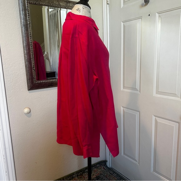 Raspberry Red Linen Tunic - Picture 4 of 8